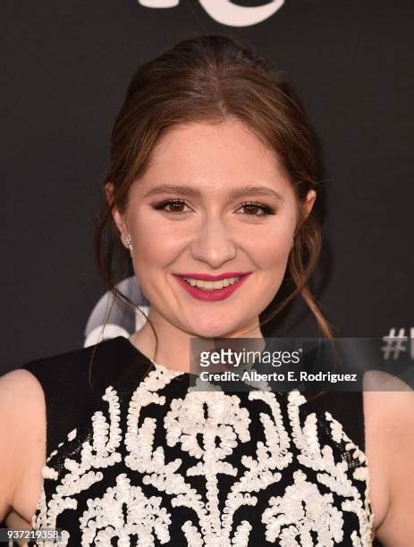 emma kenney in bikini|2.777 Emma Kenney Fotos und hochauflösende Bilder